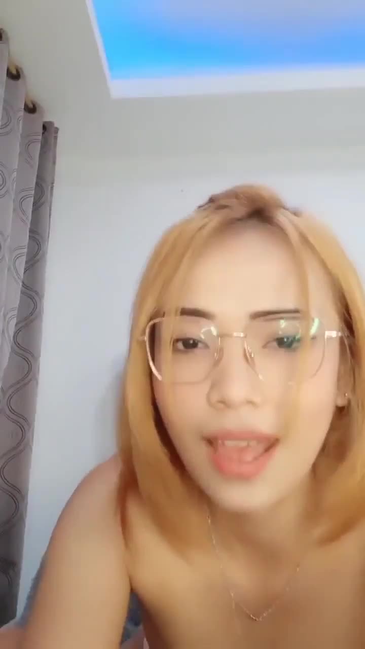 Wanita Cantik Mendesah bikin gemeter